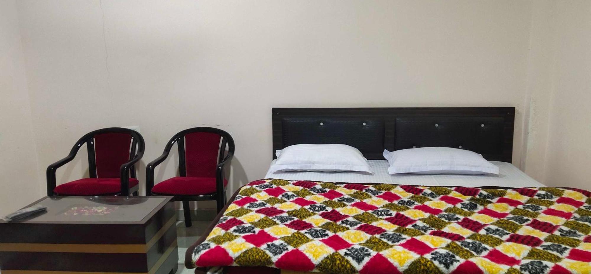 Hotel O Mohani Inn And Banquet كاوساني المظهر الخارجي الصورة